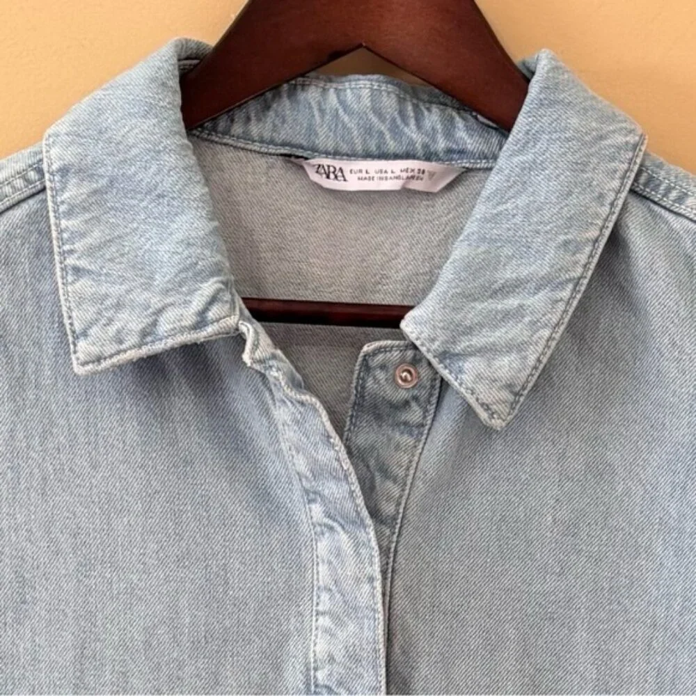 •SOLD•|Zara| Cute Light Blue Denim Shorts Snap-Up Jeans Romper Sz L - Picture 2 of 3